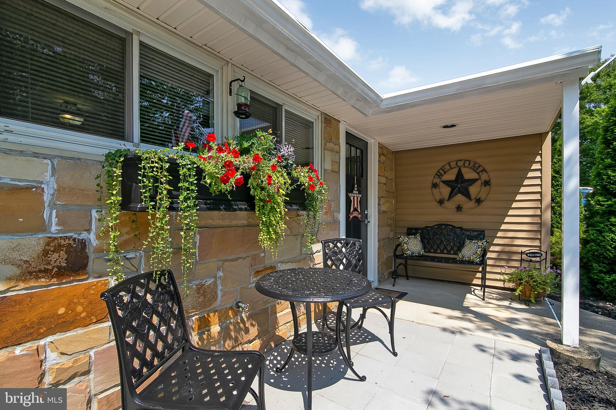 21 Hydrangea Road Levittown, PA 19056 - Photo 9 of 47 Gallery Image 9