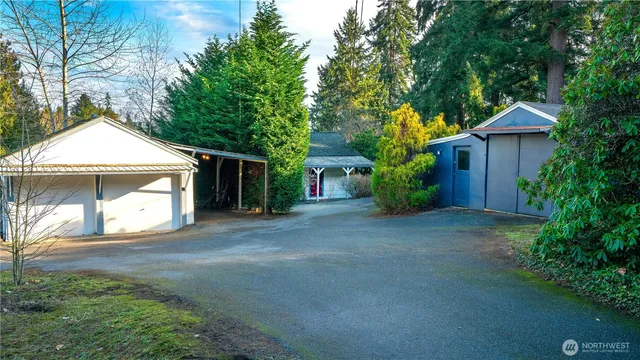 $499,000 | 19028 15th Avenue Northeast, Shoreline, WA 98155