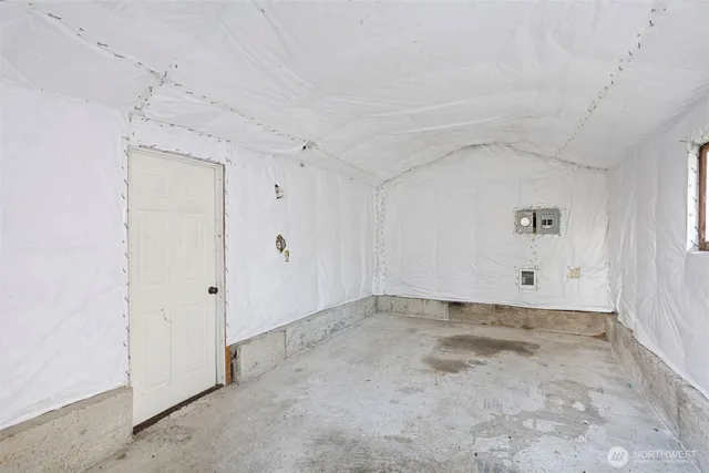 $499,000 | 19028 15th Avenue Northeast, Shoreline, WA 98155