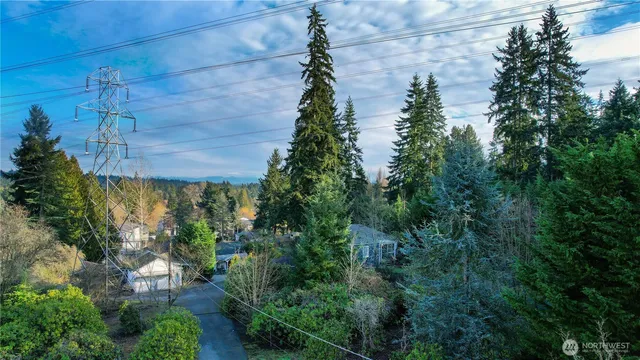 $499,000 | 19028 15th Avenue Northeast, Shoreline, WA 98155