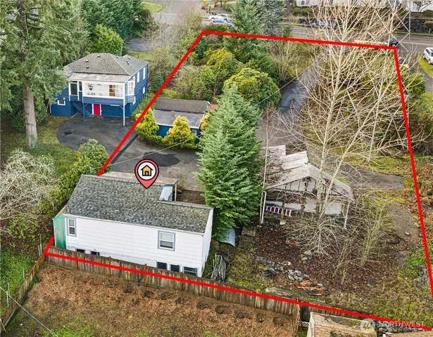 $499,000 | 19028 15th Avenue Northeast, Shoreline, WA 98155