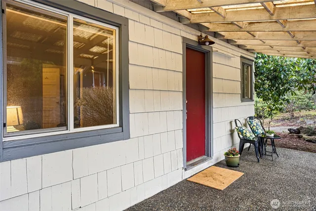 $555,000 | 19028 15th Avenue Northeast, Shoreline, WA 98155