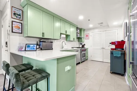 $1,250,000 | 63 Sussex Street, Unit 8, Jersey City, NJ 07302