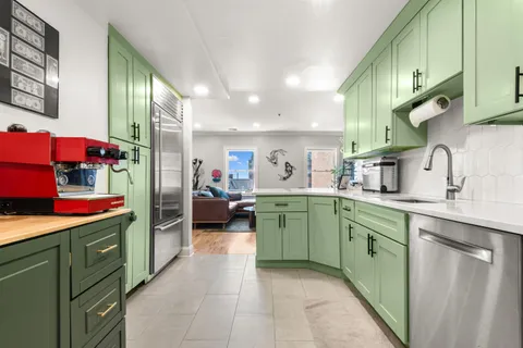 $1,250,000 | 63 Sussex Street, Unit 8, Jersey City, NJ 07302