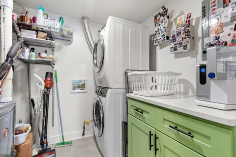 $1,250,000 | 63 Sussex Street, Unit 8, Jersey City, NJ 07302