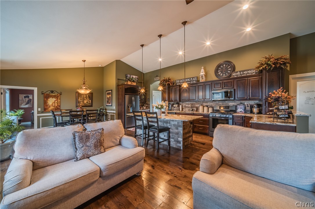 1410 Allen Road Clay, NY 13212 - Photo 15 of 50