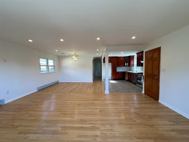 $2,800 | 33 East 51st Street, Unit 2, Bayonne, NJ 07002