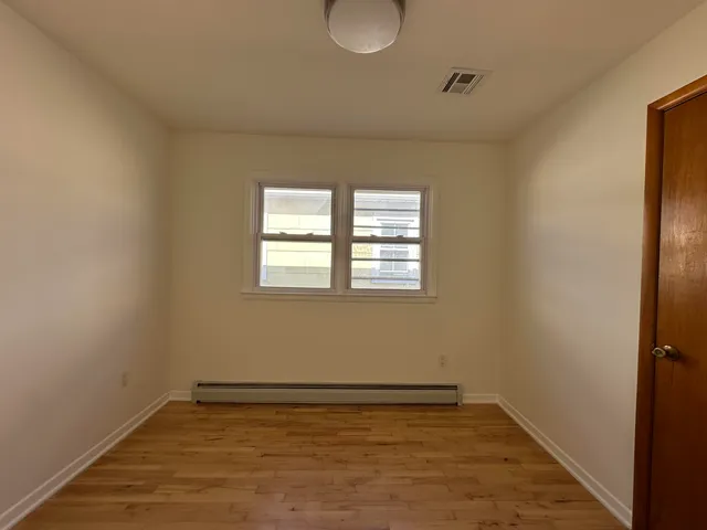 $2,800 | 33 East 51st Street, Unit 2, Bayonne, NJ 07002