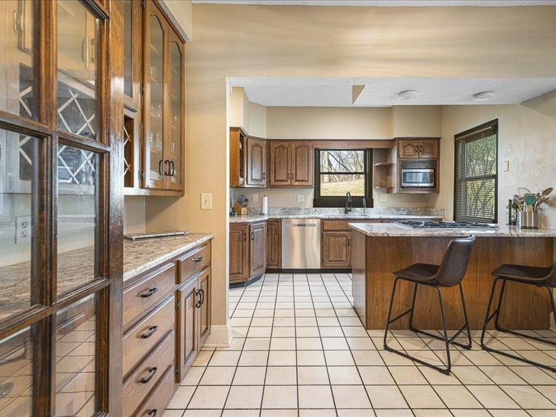 2314 Bradley Road Rockford, IL 61107 - Photo 25 of 70