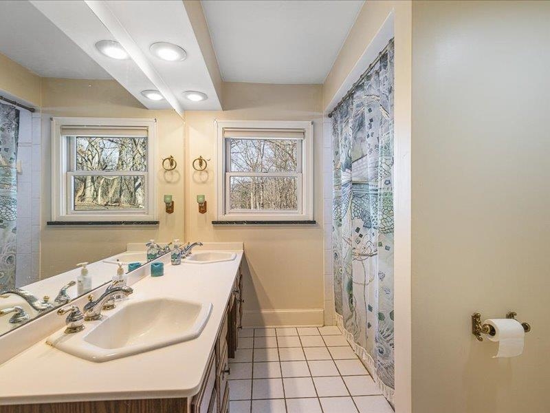 2314 Bradley Road Rockford, IL 61107 - Photo 38 of 70