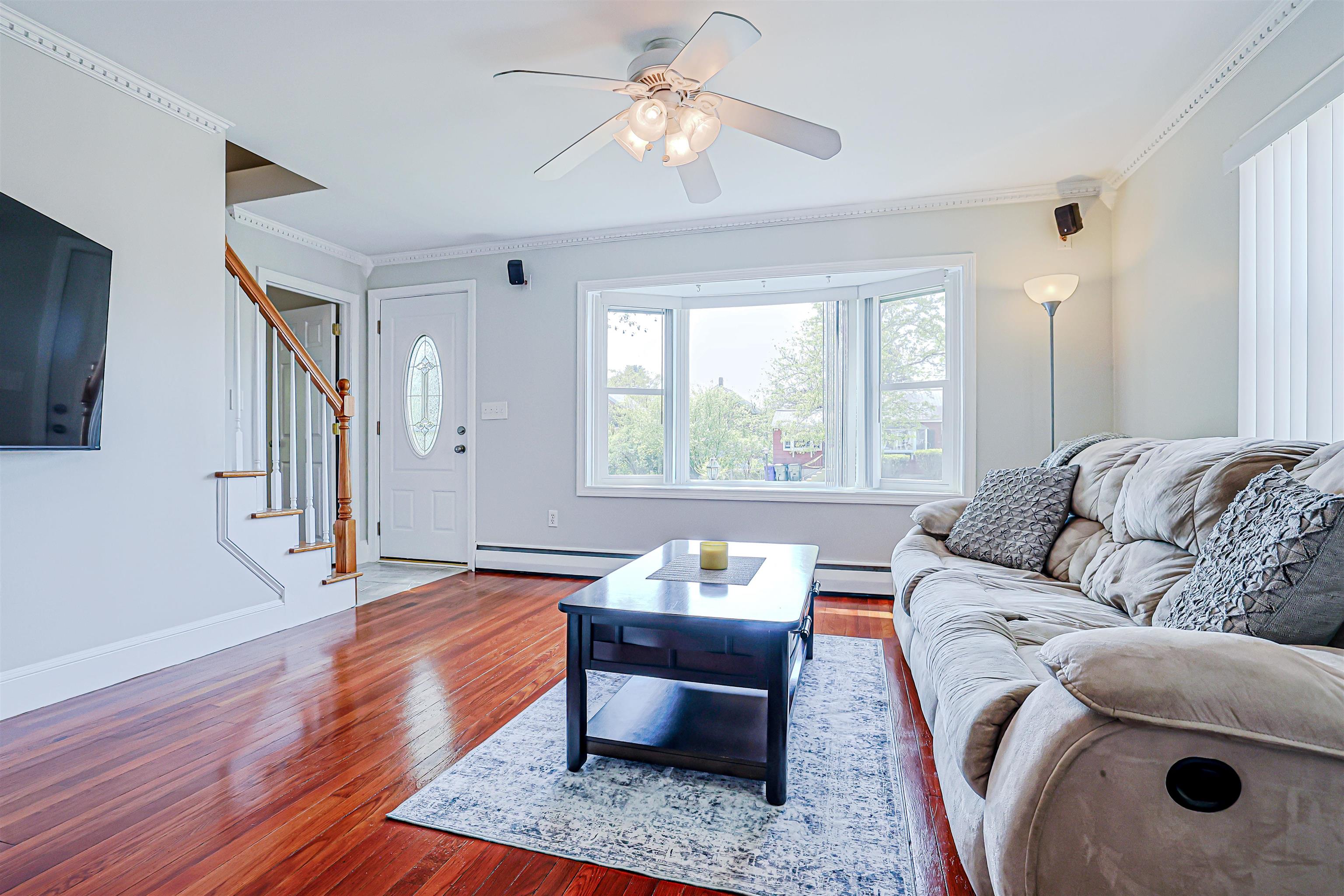 99 Knowlton Street Manchester, NH 03103 - Photo 4 of 35