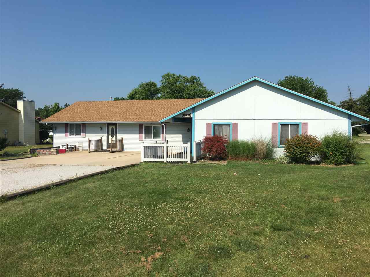 5421 Kroemer Road Fort Wayne, IN 46818 - Photo 1 of 32