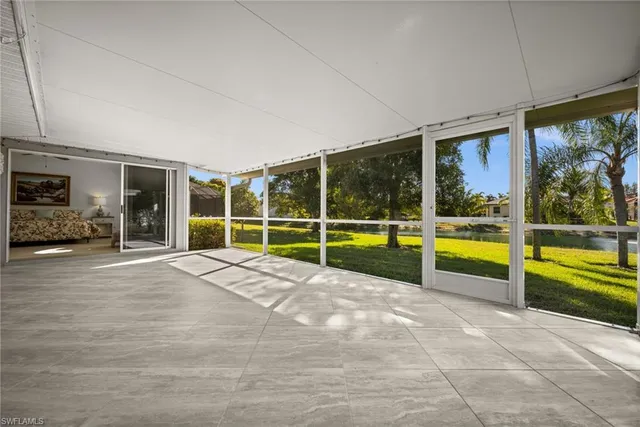 $550,000 | 945 Moon Lake Drive, Naples, FL 34104