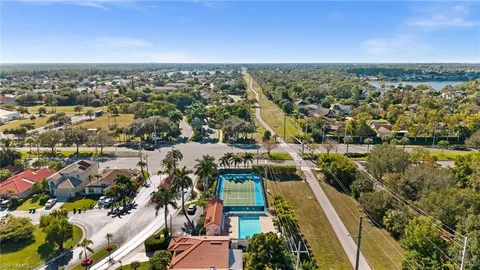 $550,000 | 945 Moon Lake Drive, Naples, FL 34104