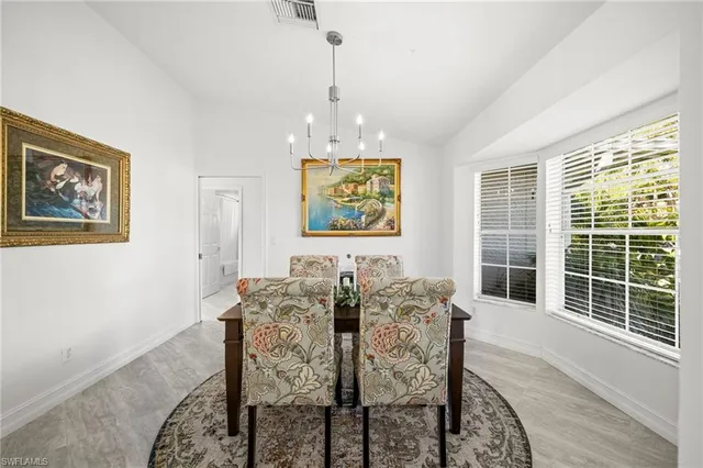 $550,000 | 945 Moon Lake Drive, Naples, FL 34104