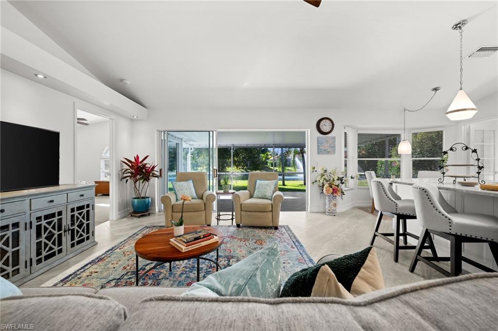 945 Moon Lake Drive Naples, FL 34104 - Photo 8 of 40