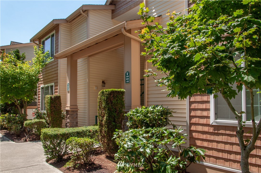 4763 Morris Avenue South, Unit R202 Renton, WA 98055 - Photo 4 of 35 Gallery Image 4