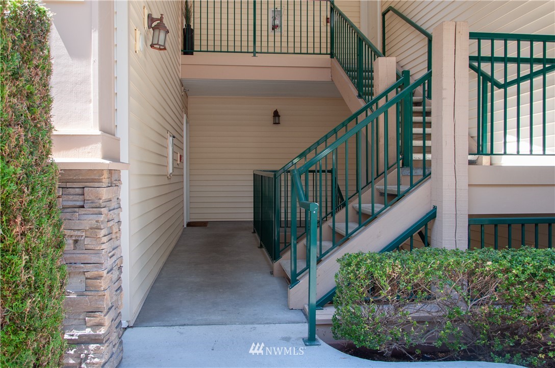 4763 Morris Avenue South, Unit R202 Renton, WA 98055 - Photo 5 of 35 Gallery Image 5