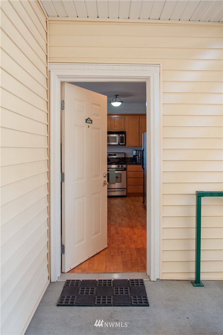 4763 Morris Avenue South, Unit R202 Renton, WA 98055 - Photo 6 of 35 Gallery Image 6