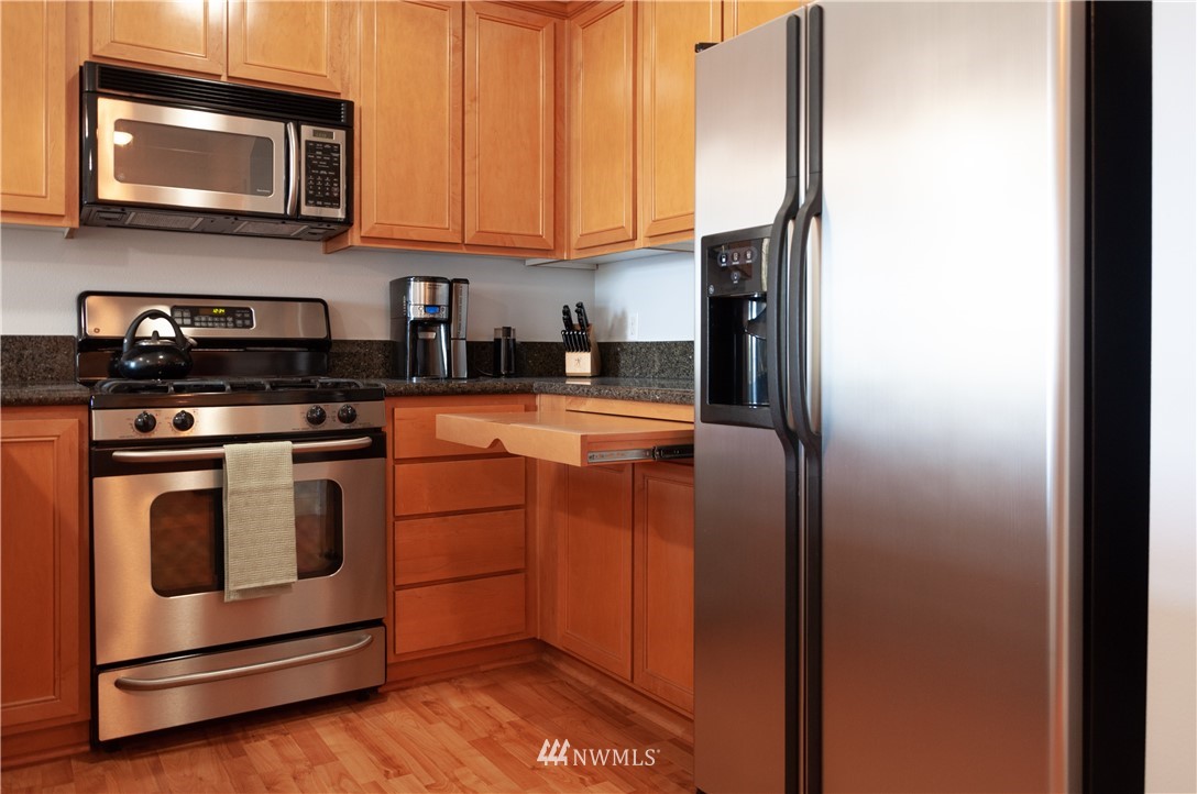 4763 Morris Avenue South, Unit R202 Renton, WA 98055 - Photo 8 of 35 Gallery Image 8