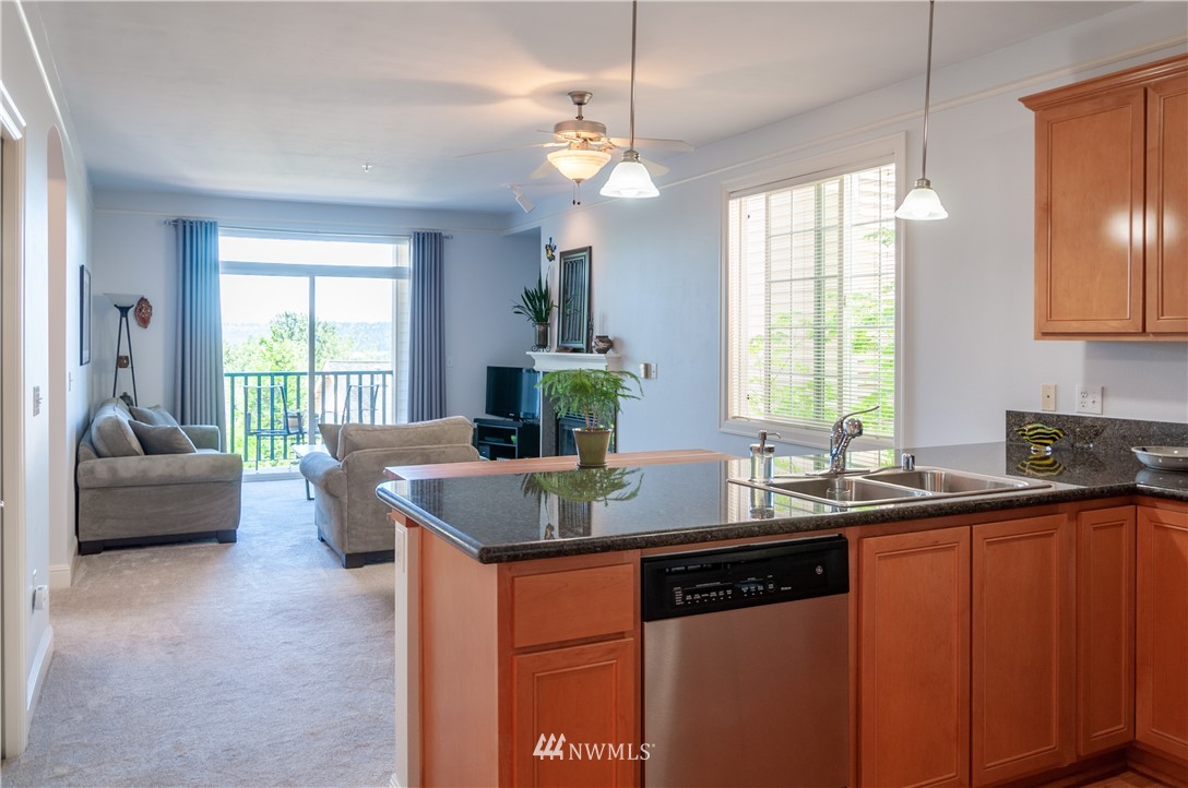 4763 Morris Avenue South, Unit R202 Renton, WA 98055 - Photo 9 of 35 Gallery Image 9