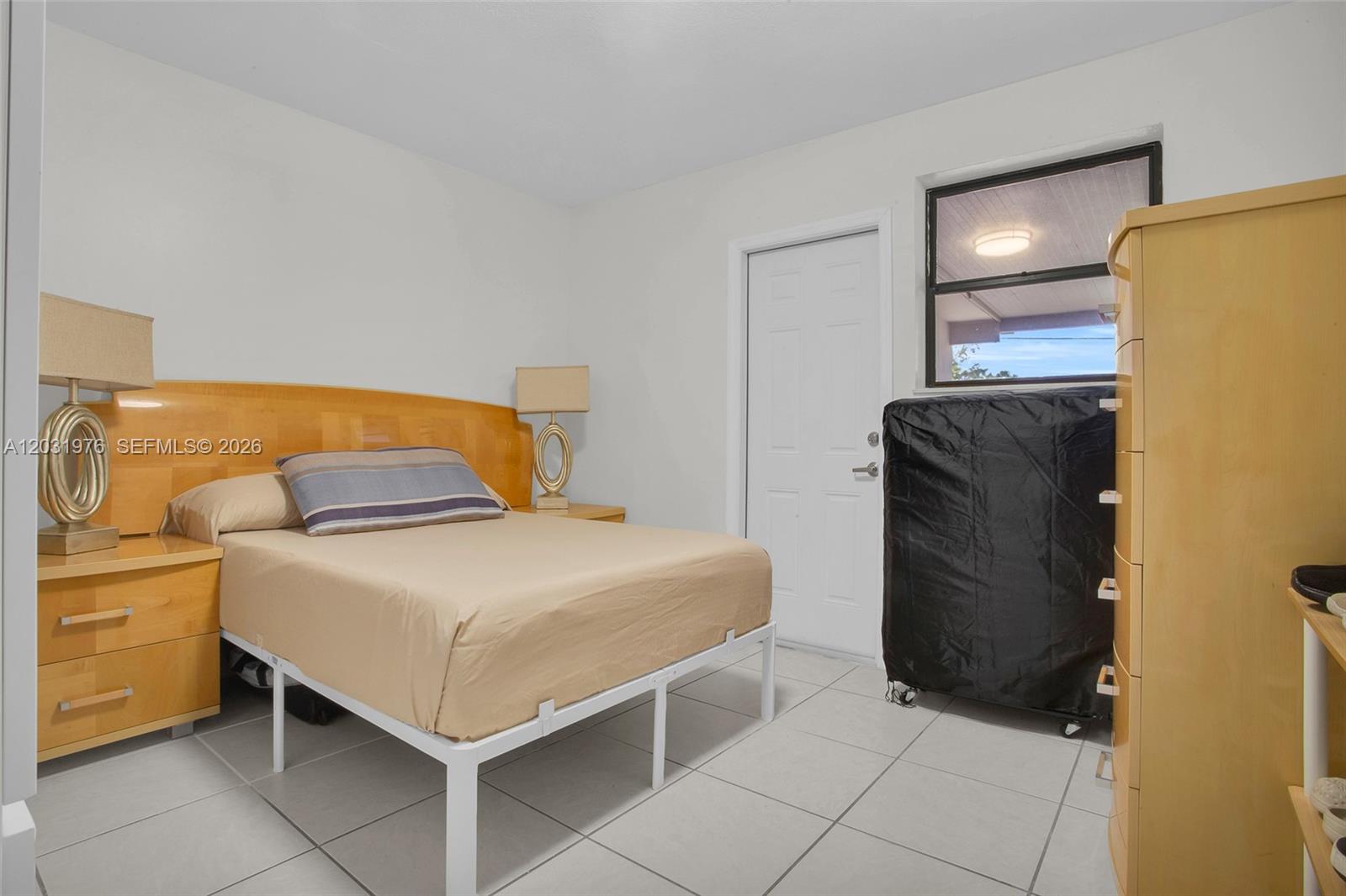 855 West 70 Place Hialeah, FL 33014 - Photo 16 of 39