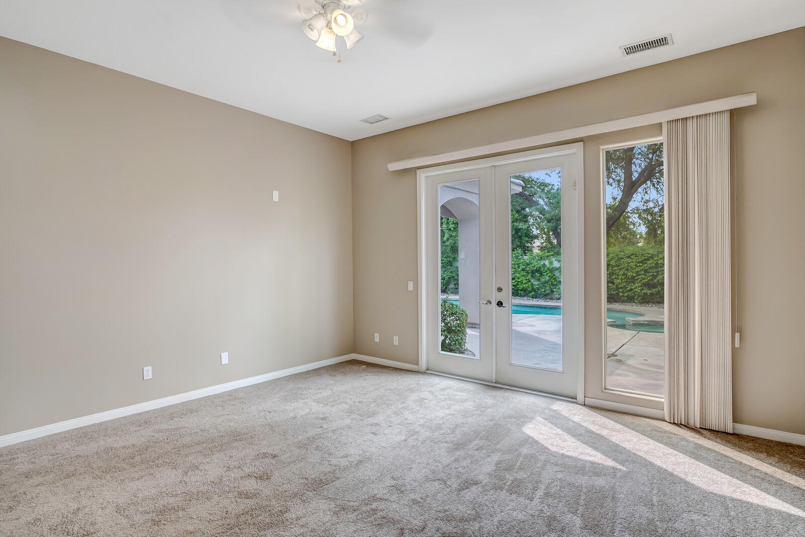 17 Provence Way Rancho Mirage, CA 92270 - Photo 18 of 30 Master bedroom