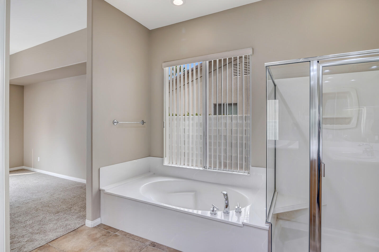 17 Provence Way Rancho Mirage, CA 92270 - Photo 20 of 30 Master bathroom
