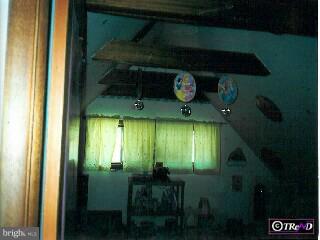 53 Ice Pond Road Levittown, PA 19057 - Photo 4 of 5 Gallery Image 4