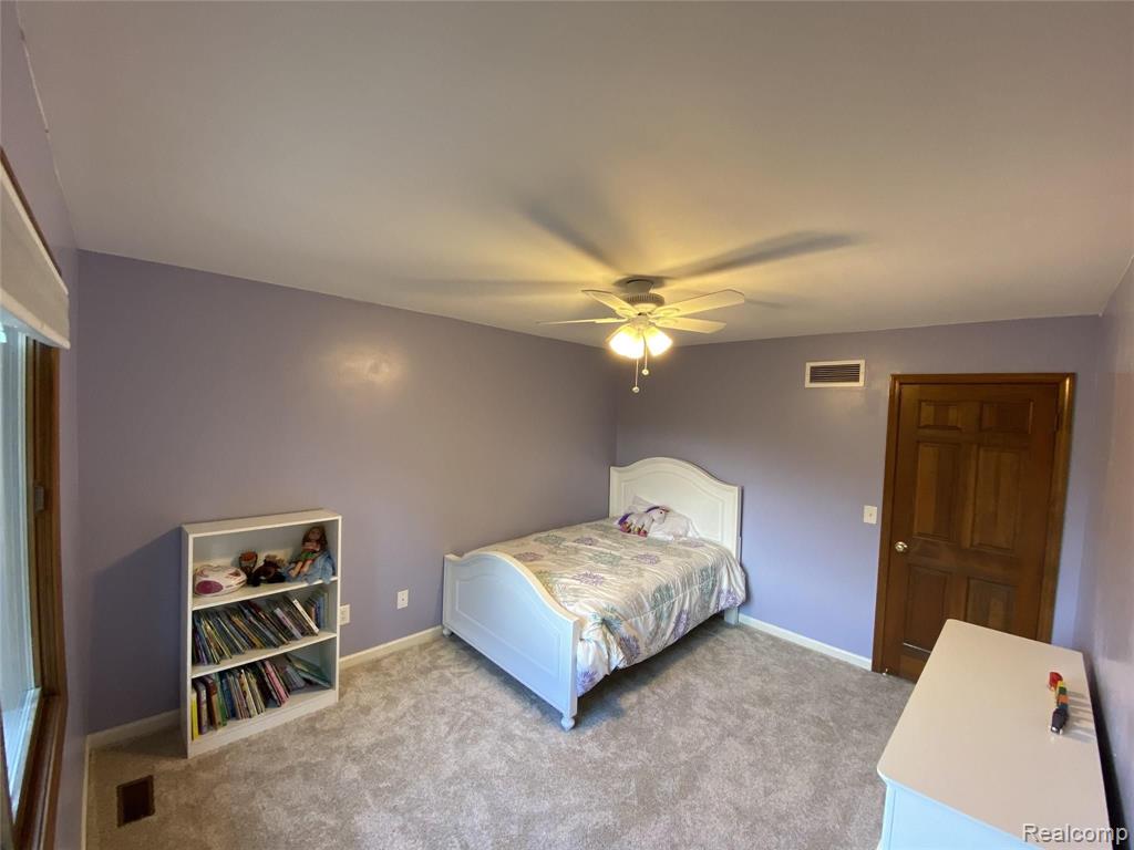 2462 Evergreen Court Rochester Hills, MI 48309 - Photo 18 of 28
