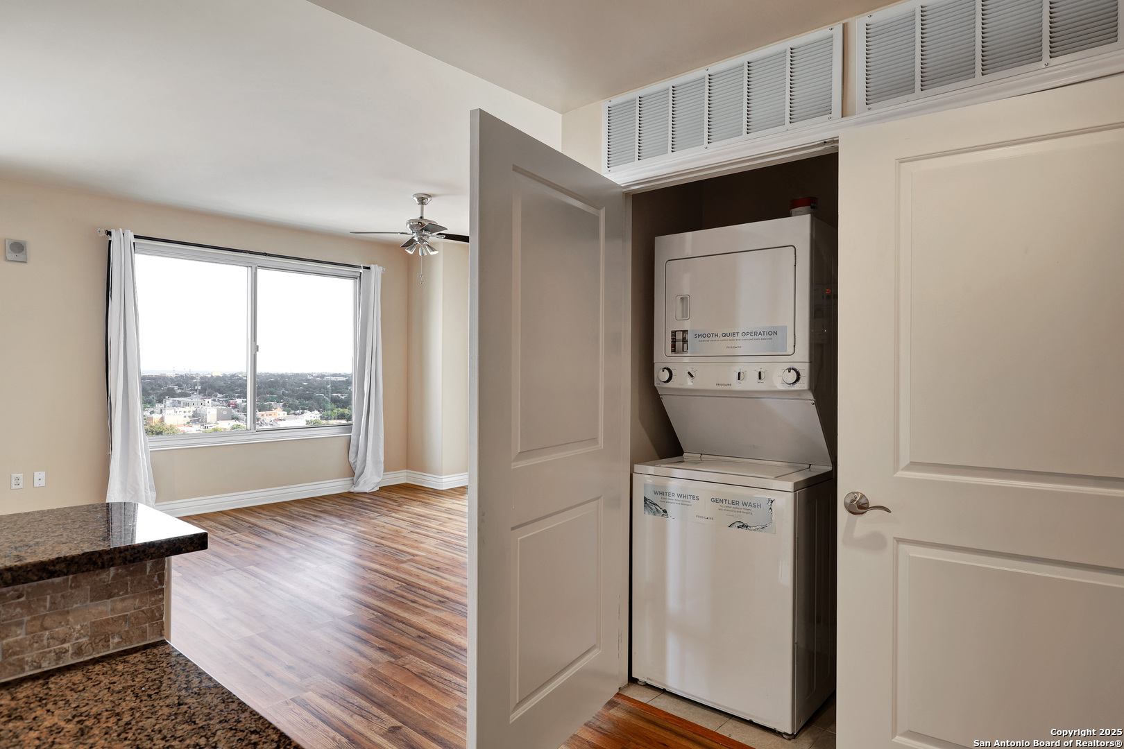 215 Center Street, Unit 1905 San Antonio, TX 78202 - Photo 22 of 43