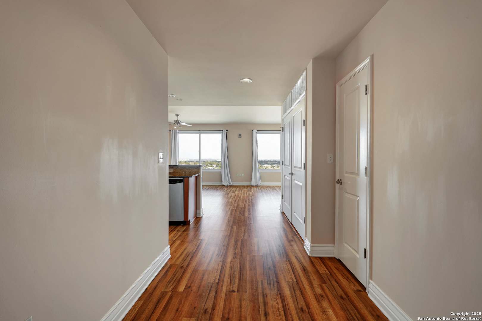 215 Center Street, Unit 1905 San Antonio, TX 78202 - Photo 3 of 43