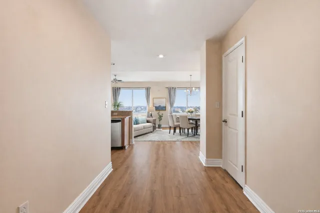 $1,800 | 215 Center Street, Unit 1905, San Antonio, TX 78202