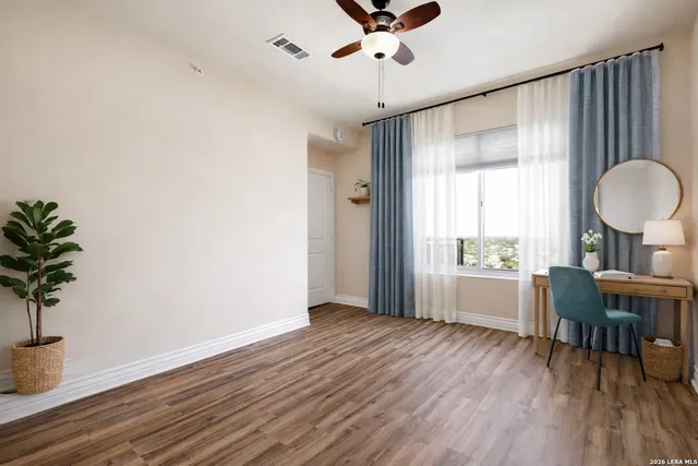 $1,800 | 215 Center Street, Unit 1905, San Antonio, TX 78202