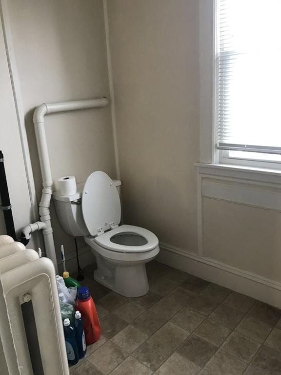 102 Garden Street West Springfield, MA 01089 - Photo 12 of 40 Gallery Image 12