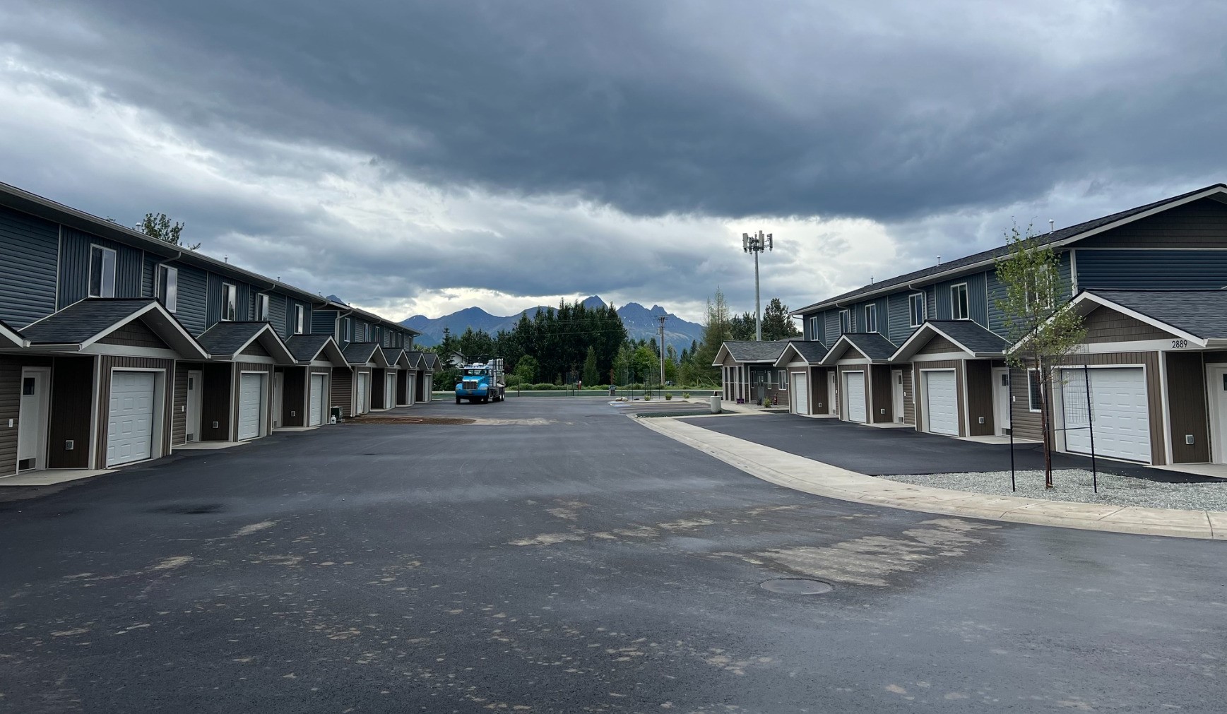 12821 Scott Road Palmer, AK 99645 - Photo 2 of 7