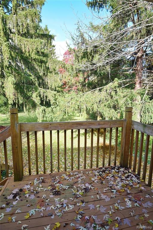 146 West Hickory Grove Road Bloomfield Hills, MI 48304 - Photo 18 of 27