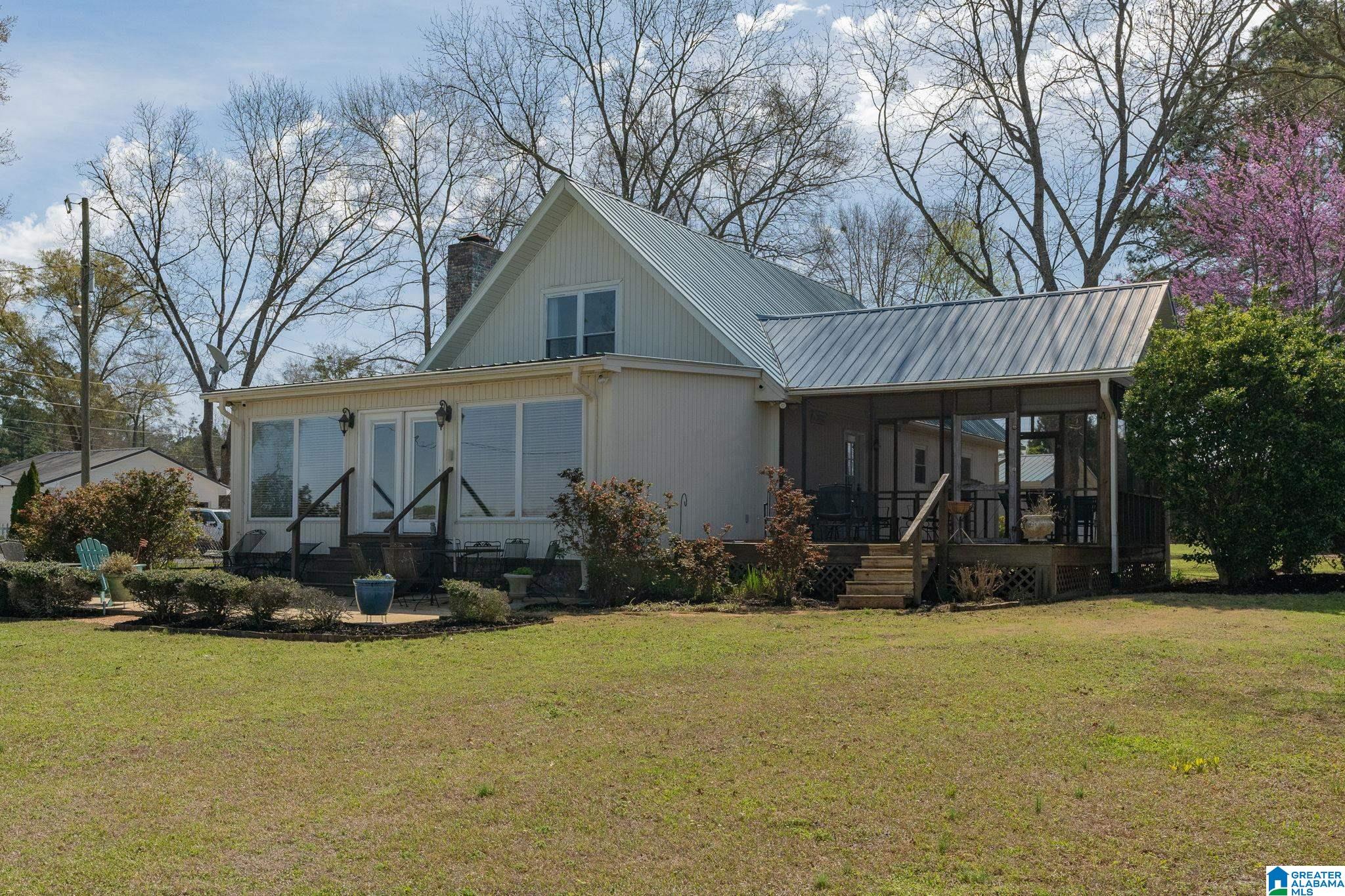 4557 Griffitt Bend Road Talladega, AL 35160 - Photo 2 of 68