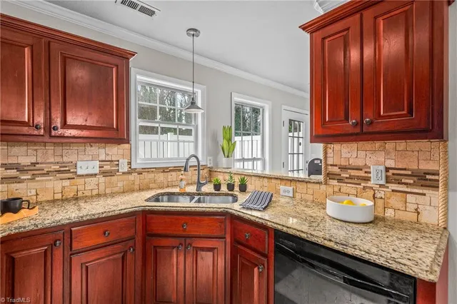 $200,000 | 208 Richmond Terrace, Kernersville, NC 27284