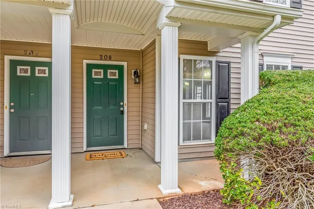 $200,000 | 208 Richmond Terrace, Kernersville, NC 27284