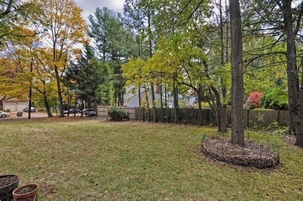 86 Barber Road Framingham, MA 01702 - Photo 12 of 13 Gallery Image 12