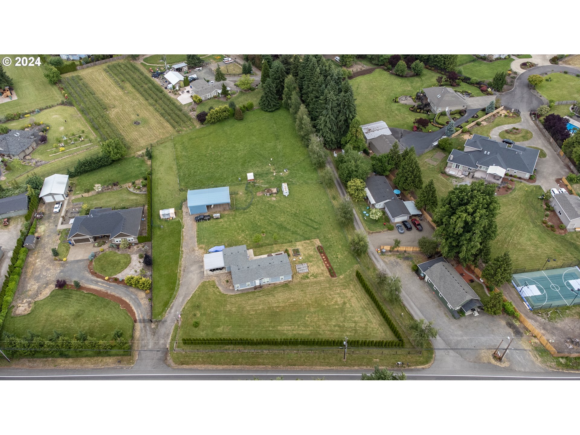 7769 River Road Northeast Keizer, OR 97303 - Photo 12 of 39 Gallery Image 12