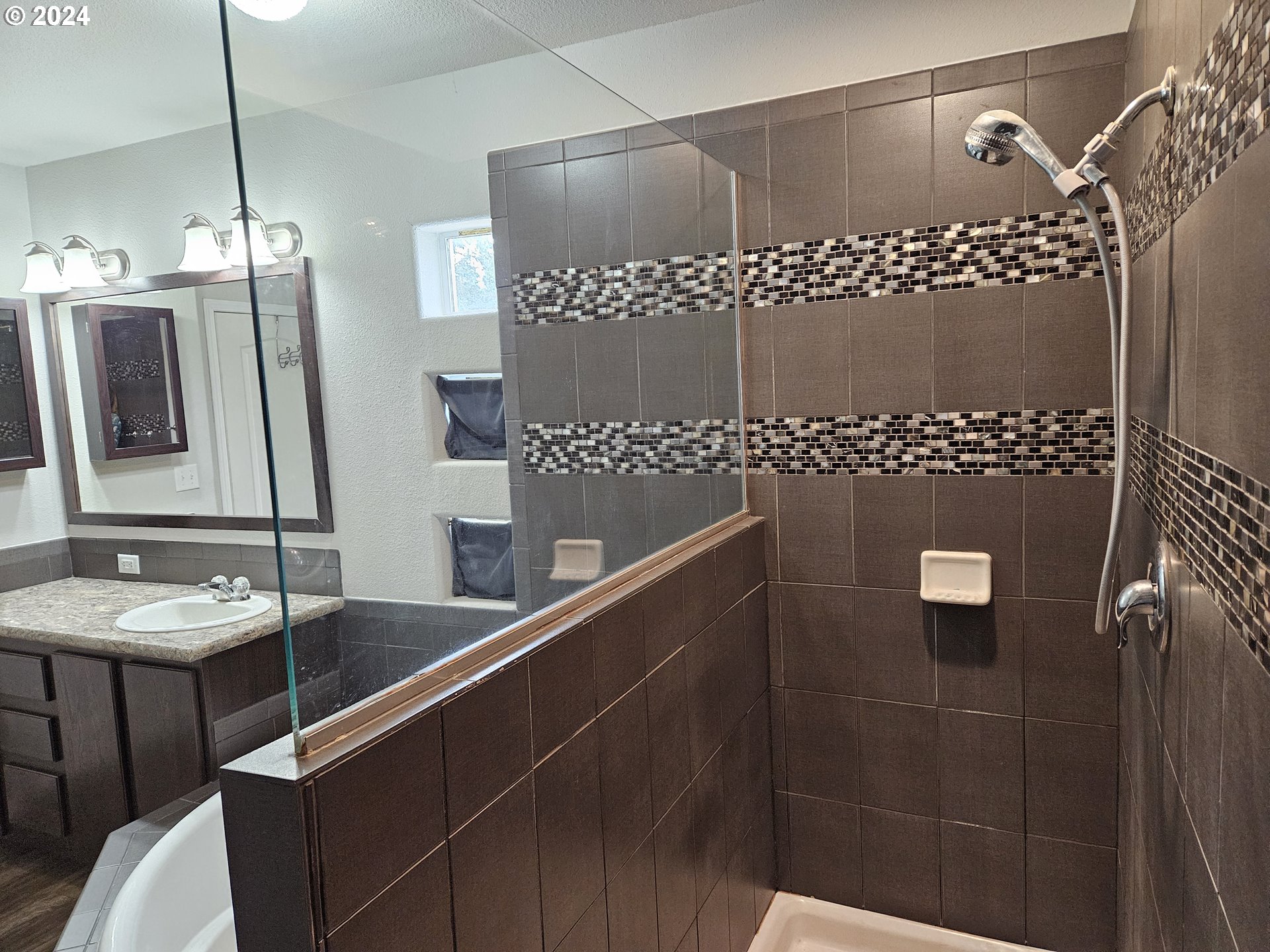 7769 River Road Northeast Keizer, OR 97303 - Photo 20 of 39 Gallery Image 20