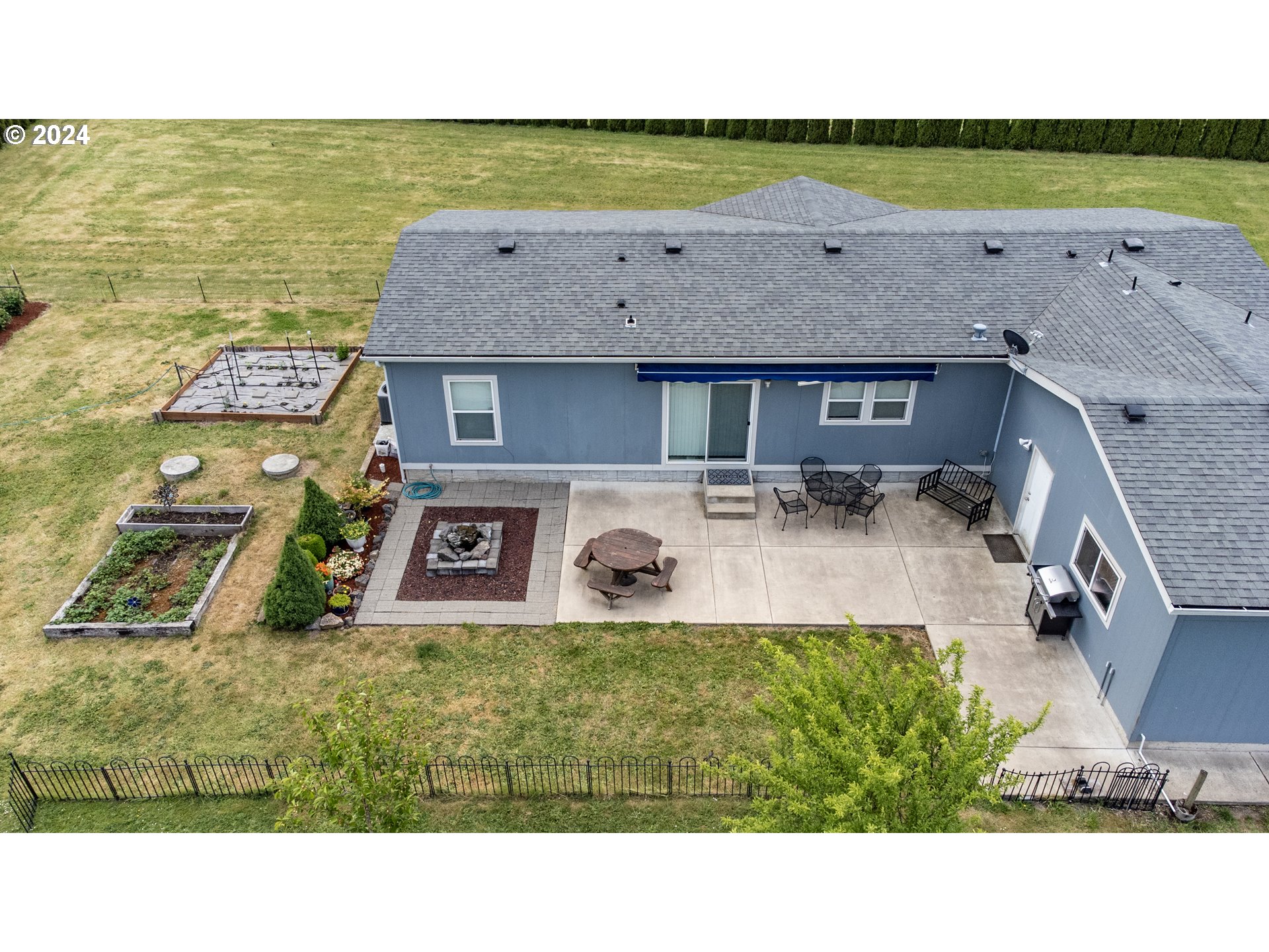 7769 River Road Northeast Keizer, OR 97303 - Photo 6 of 39 Gallery Image 6