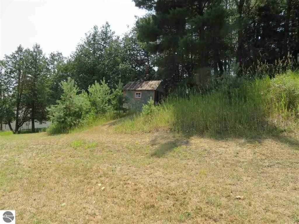 8494 South Schomberg Road Cedar, MI 49621 - Photo 35 of 53 1797825-35.JPG