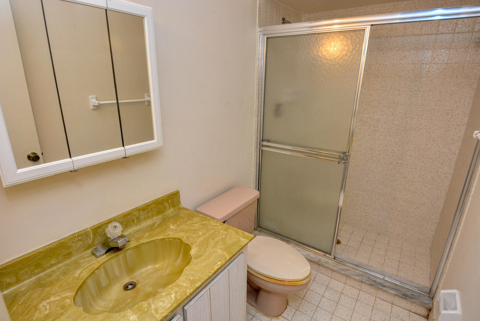 5725 Southeast Miles Grant Road Stuart, FL 34997 - Photo 22 of 46 Bath 2
