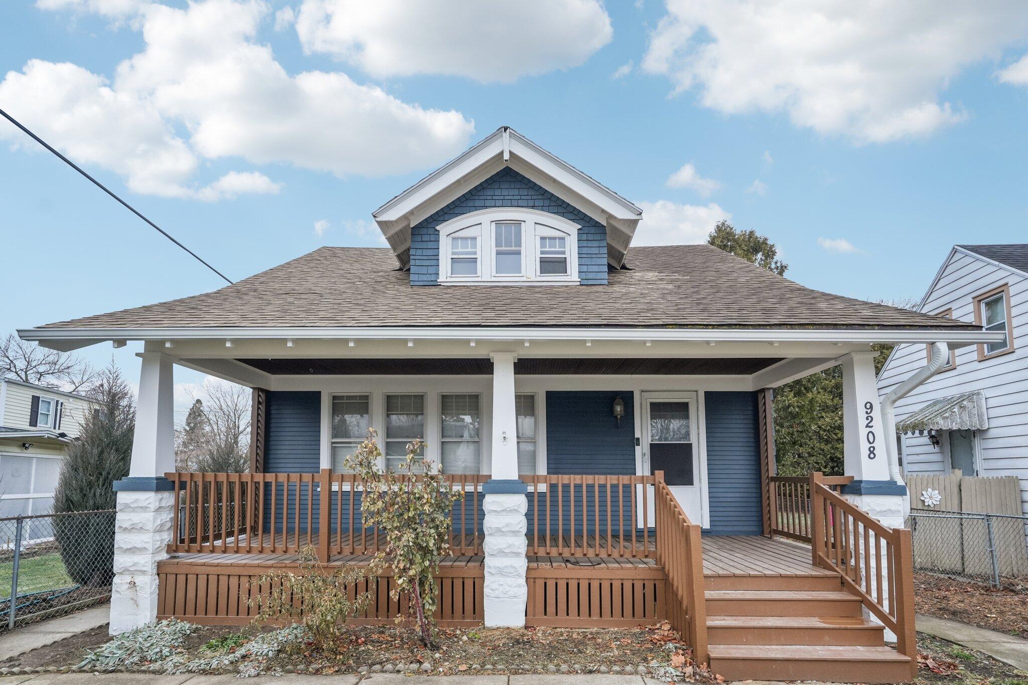 1-web-or-mls-W Swan Cir-S2712-001