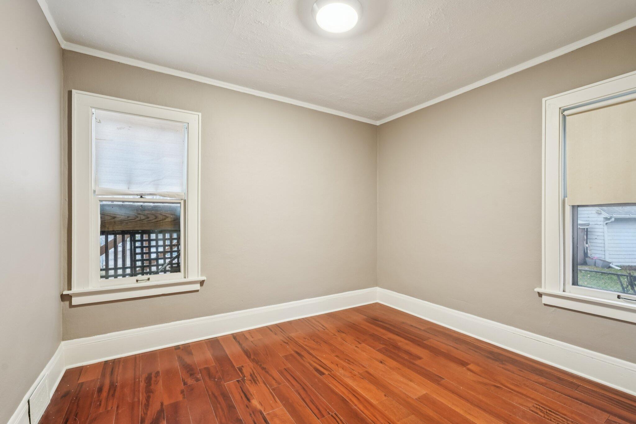 9208 West Swan Circle Milwaukee, WI 53225 - Photo 12 of 29 lower bedroom 1