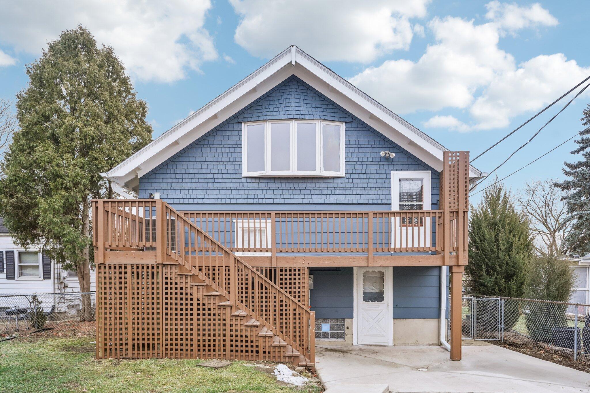 9208 West Swan Circle Milwaukee, WI 53225 - Photo 26 of 29 rear of house