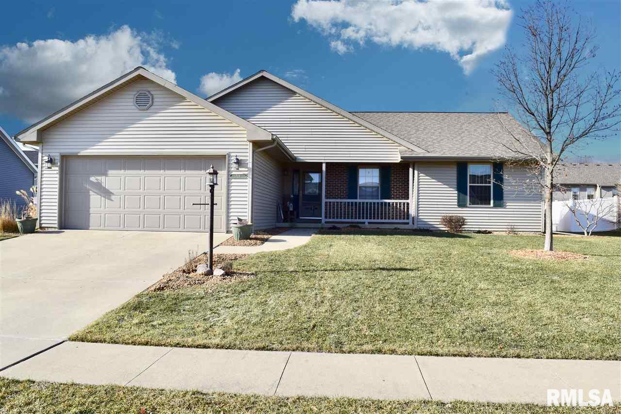 708 Simon Street Washington, IL 61571 - Photo 1 of 36 Gallery Image 1